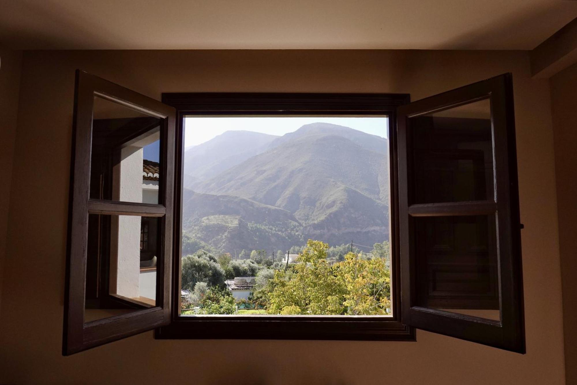 Hotel Taray Botanico Orgiva Exterior photo