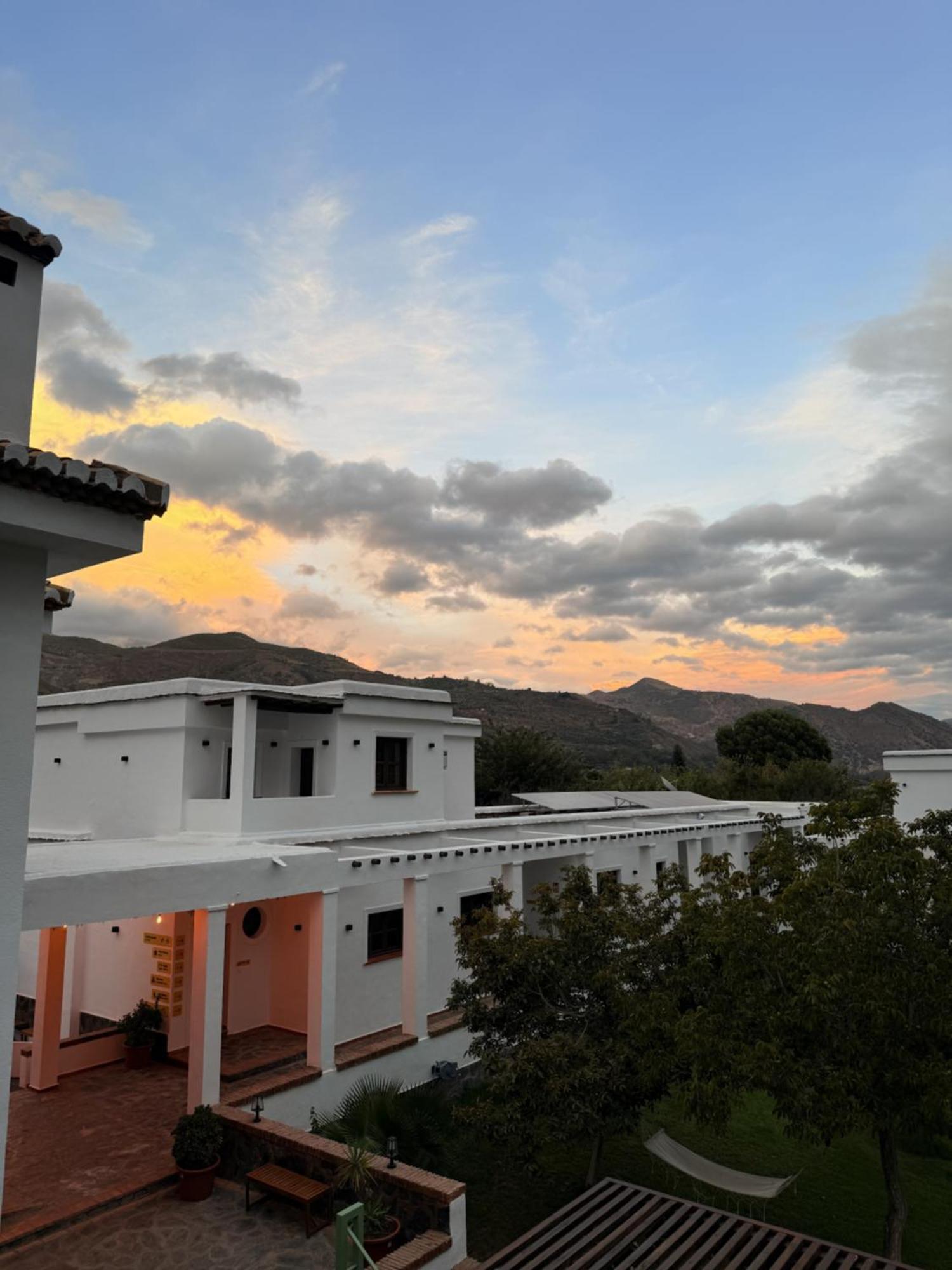 Hotel Taray Botanico Orgiva Exterior photo